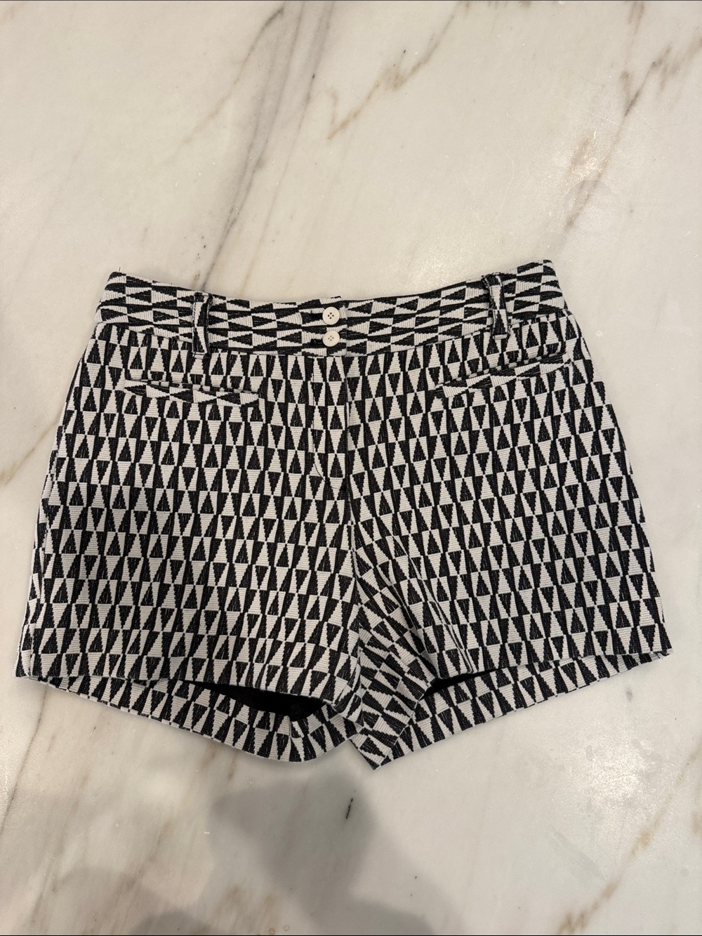 Cartonnier Black and White Geometric High-Waist Shorts Size 6